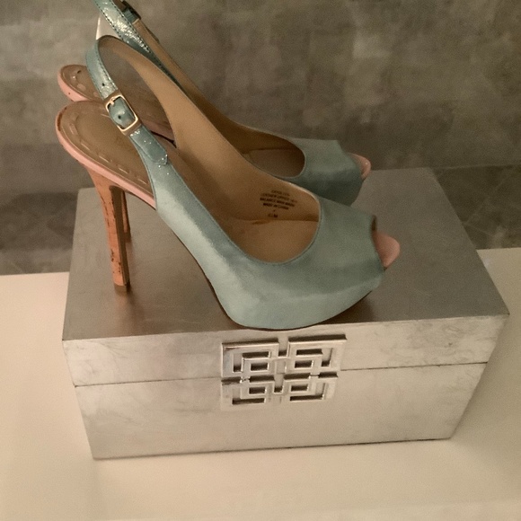 New Enzo Angiolini Irridescent Aqua Peep Toe Heels - Picture 3 of 5